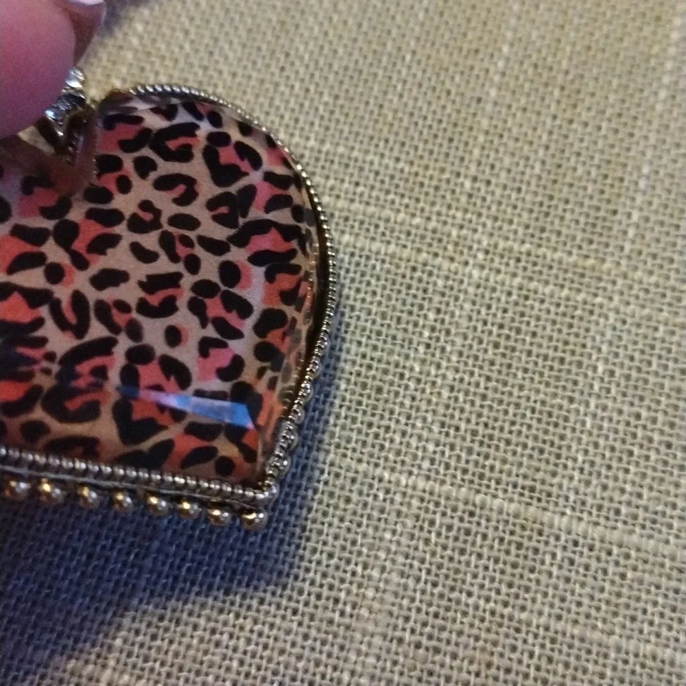 Betsey Johnson Three Tier Heart Necklace Faceted Heart Gorgeous - Picture 11 of 12